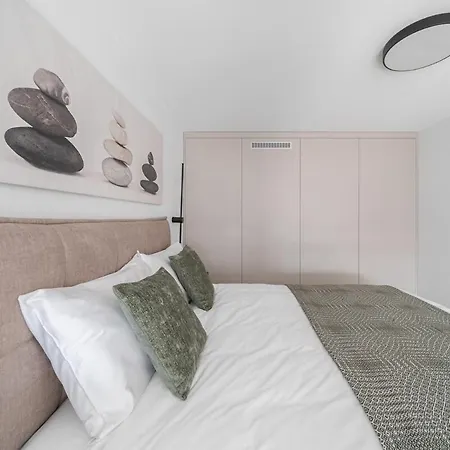 Loft 61 With Free Parking Апартаменты Вильнюс